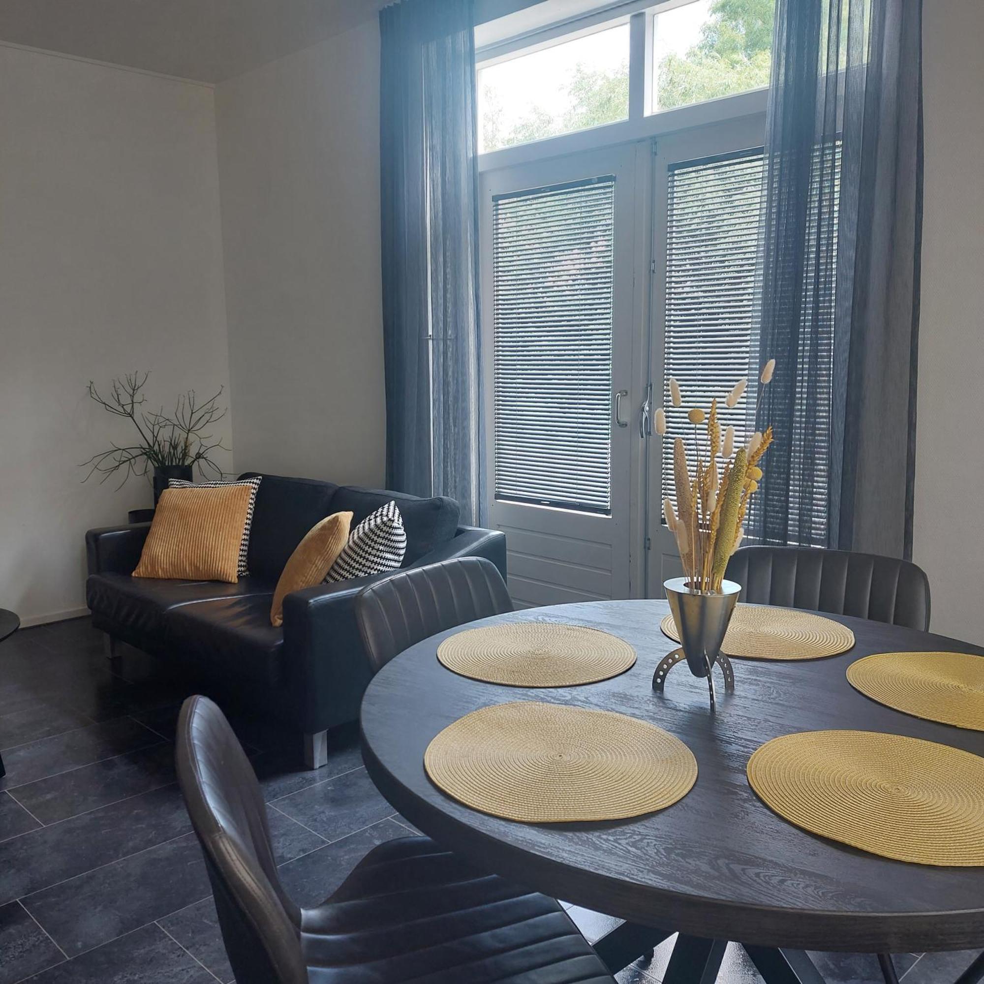 Hof Christina Vakantiewoningen Vrouwenpolder Exterior photo